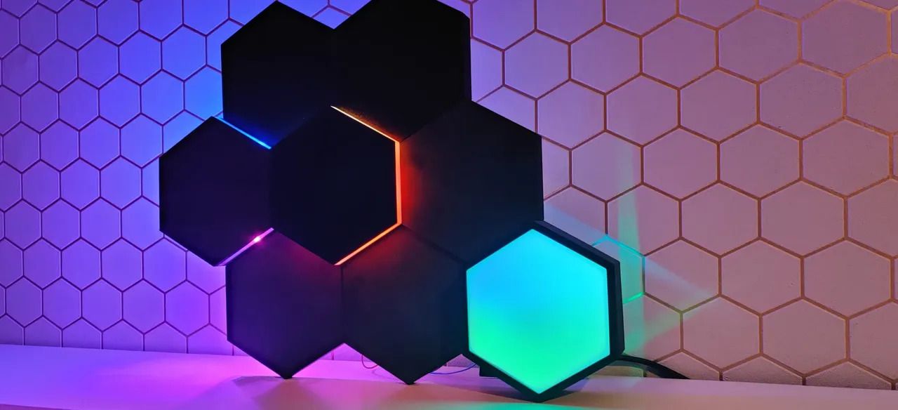 A hexagon shaped lights
Description automatically generated